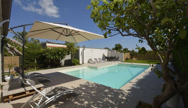 Wonderful private villa for 7 people with WIFI, A/C, private pool, TV, patio and panoramic view
