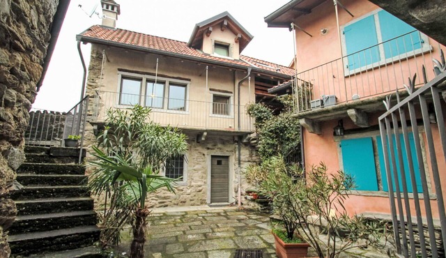 Wonderful villa for 6 guests with TV and patio