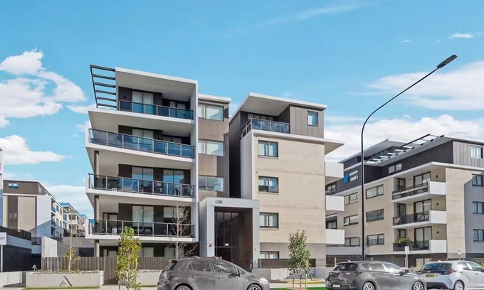 Schofields Apartment | Schofields Brand New 2 Br Apt|Parking + Privacy