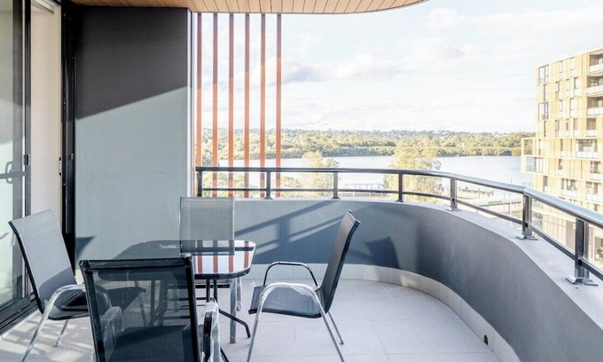 Sydney Olympic Park Apartment | U611SS · Live on the water's edge - 2 BR