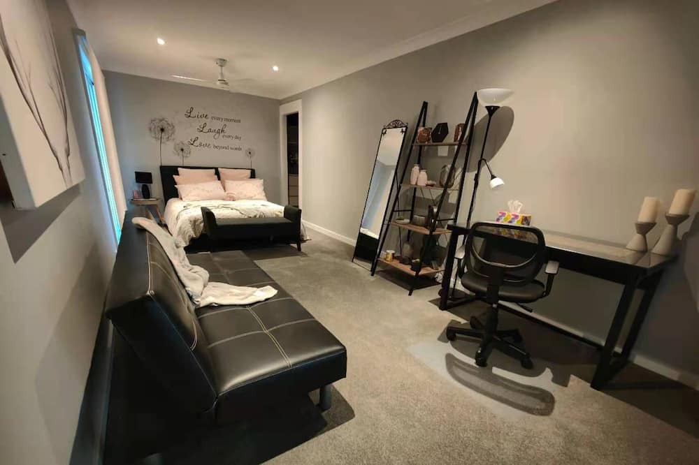 Photo of Bedroom in Grose Vale