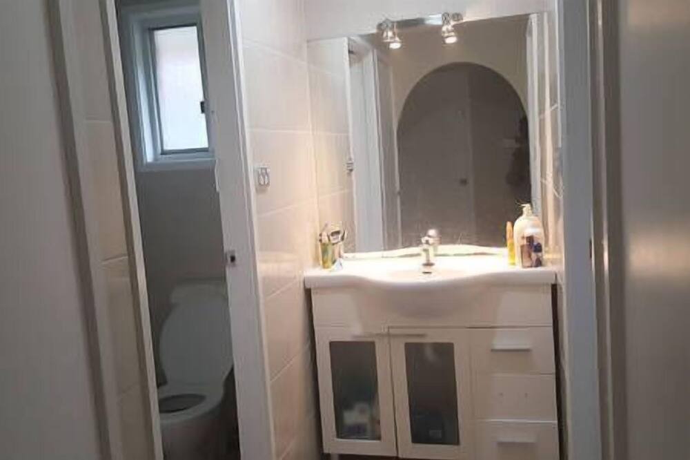 Photo of Bathroom in St Clair