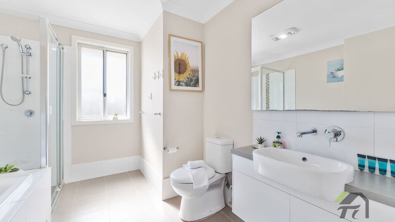Photo of Bathroom in The Ponds
