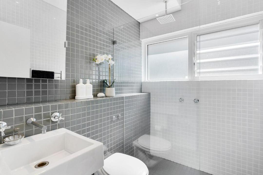 Photo of Bathroom in Avalon Beach