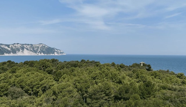 The Villa - Portonovo, an exclusive villa close to the sea