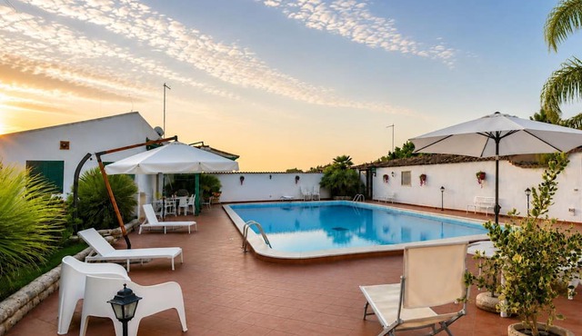 Villa in Chiaramonte Gulfi with 2 bedrooms sleeps 8